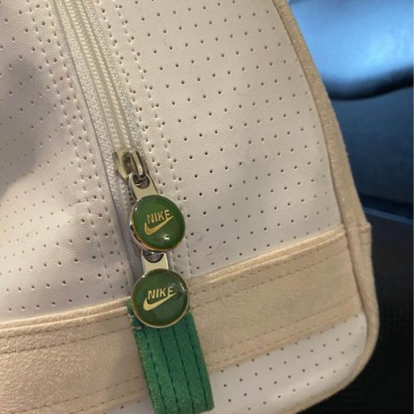 Nike Cream & White and Green Travel Small Duffel Bag - Picture 3 of 8